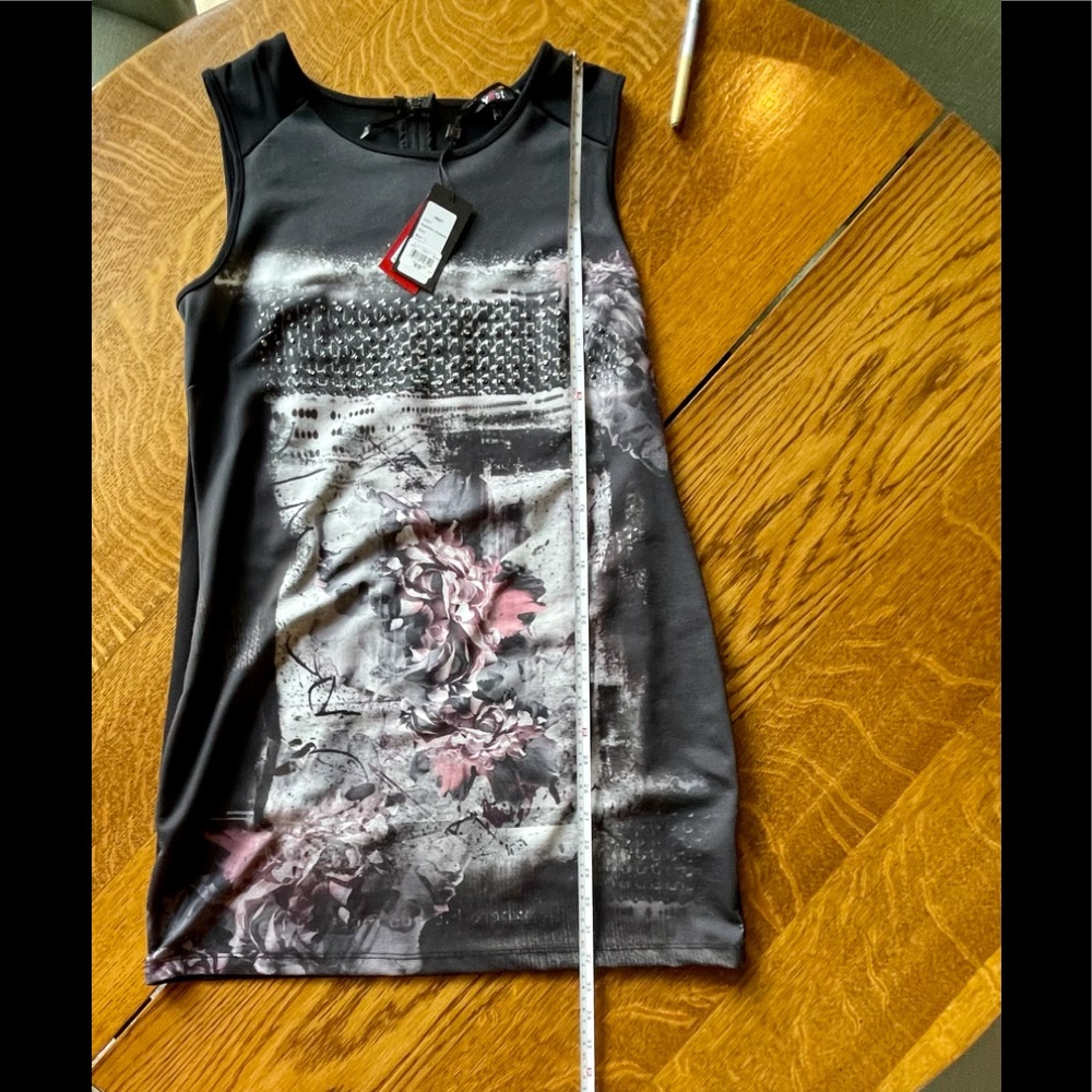 YEST Dress - Picture 5 of 15